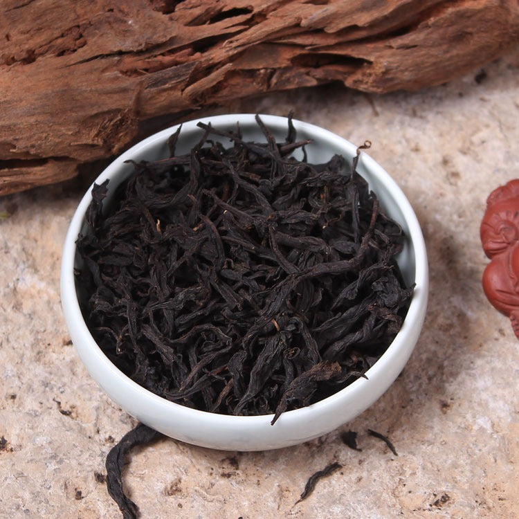Wild Lao Cong Black Tea – 100g First Spring Harvest from Tongmu Guan, Ancient Wuyi Trees, Crafted Using Traditional Lapsang Souchong Technique