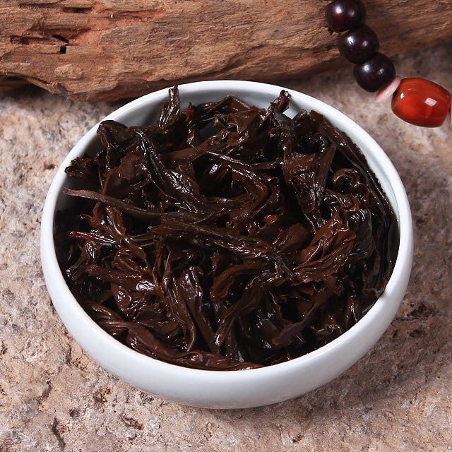 Wild Lao Cong Black Tea – 100g First Spring Harvest from Tongmu Guan, Ancient Wuyi Trees, Crafted Using Traditional Lapsang Souchong Technique