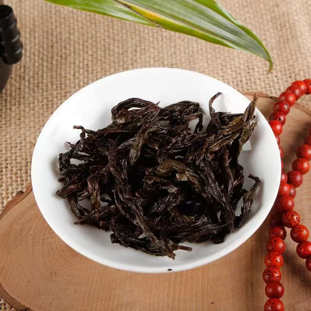 Wuyishan Dahongpao Oolong Tea – Rock Tea King from Semi-Rock Core Region, Hand-Roasted Excellence