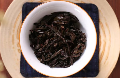 Wuyishan Dahongpao Oolong Tea – Rock Tea King from Semi-Rock Core Region, Hand-Roasted Excellence